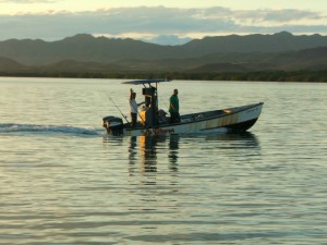 puertorican fishing boat, motor